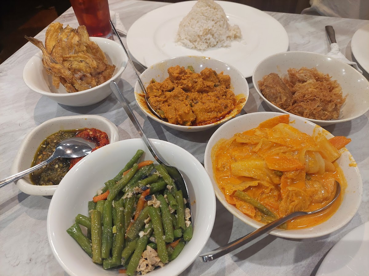 Putra Minang Restaurant Bencoolen-6